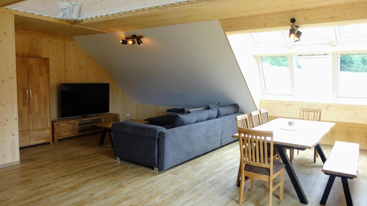 Baumkrone Im Happy Allgaeu - 2-Stoeckige Wohnung Mit Wohnnetz Leutkirch im Allgau Luaran gambar